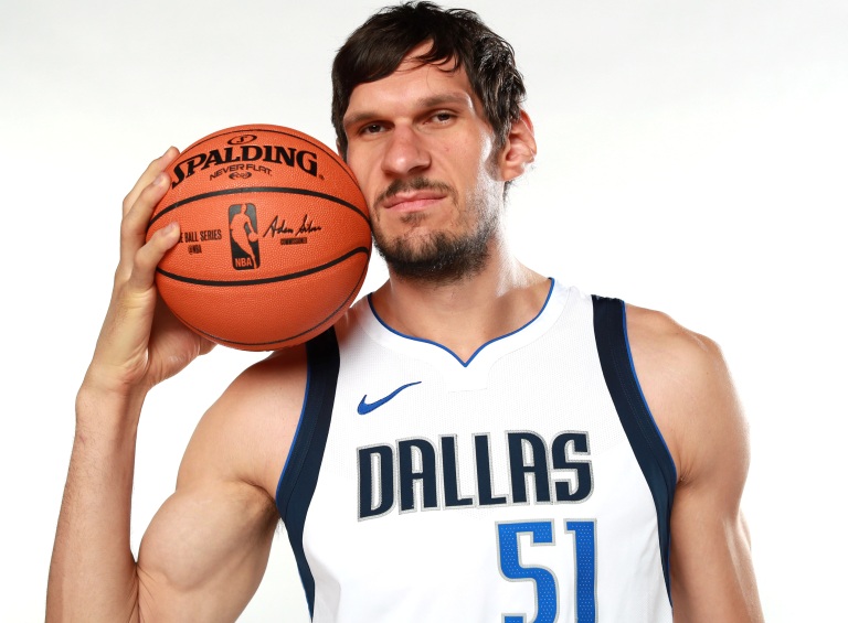 Boban Marjanovic Wife, What Is His Hand Size, Ears, Height, Weight