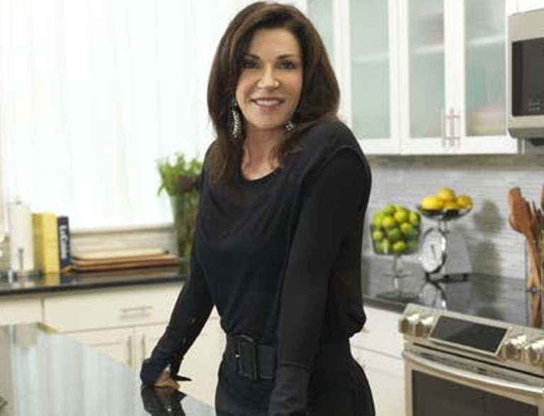 Hilary Farr Body Stats, Age, Son, Married, Husband, Family, Height