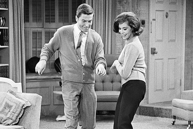 Mary Tyler Moore Bio, Death, Cause of Death, Husband, Son and Family