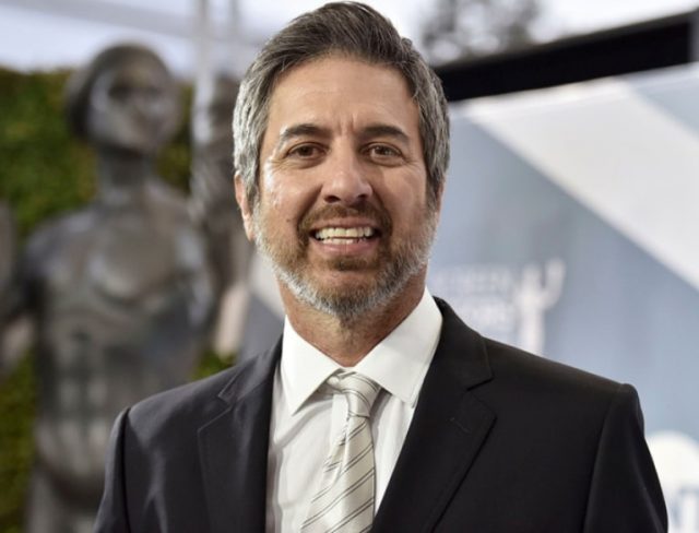 Ray Romano Wife, Kids, Brother, Family, Height, Net Worth
