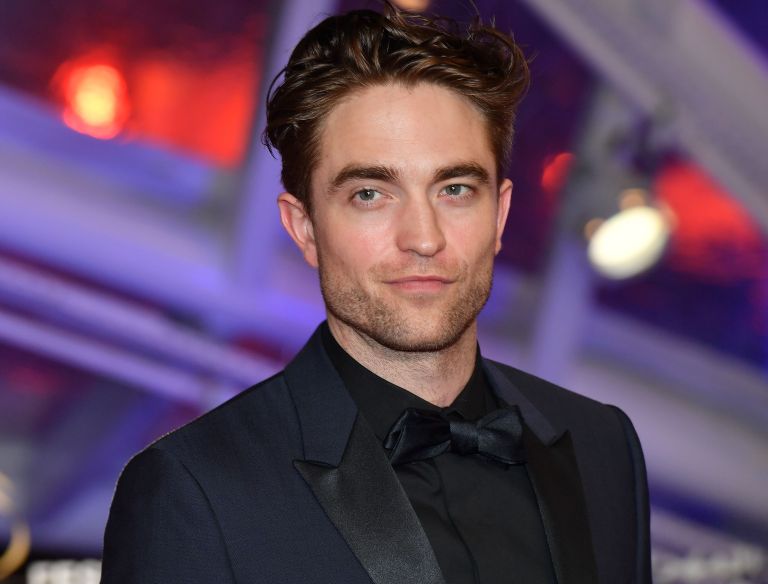Robert Pattinson Bio, Relationship With Kristen Stewart, Girlfriend, Net Worth