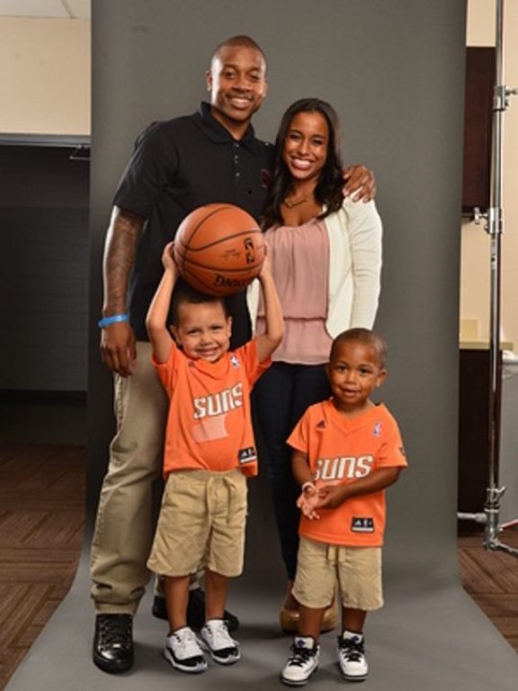 Isaiah Thomas Wife, Sons, Dad, Sister, Family, Height, Tooth, Salary