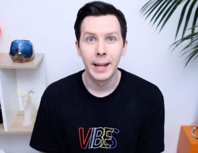 Phil Lester Bio, Age, Height, Net Worth, Family and Other Interesting Facts