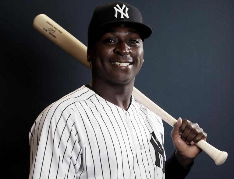 Didi Gregorius Bio, Married, Wife, Family, Height, Weight, Body Stats
