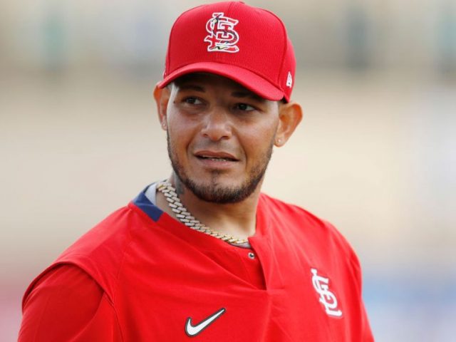 Yadier Molina Career Stats, Wife, Age, Injury, Salary, Net Worth And Other Facts