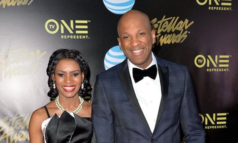 Is Donnie Mcclurkin Married, Who Is His Wife, Son? Is He Gay?