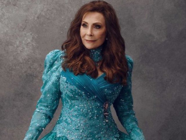 Who Is Loretta Lynn? Her Net Worth, Children, Husband and Family