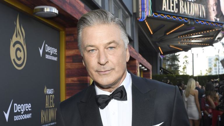 Negligent homicide: Alec Baldwin spotted after charges!
